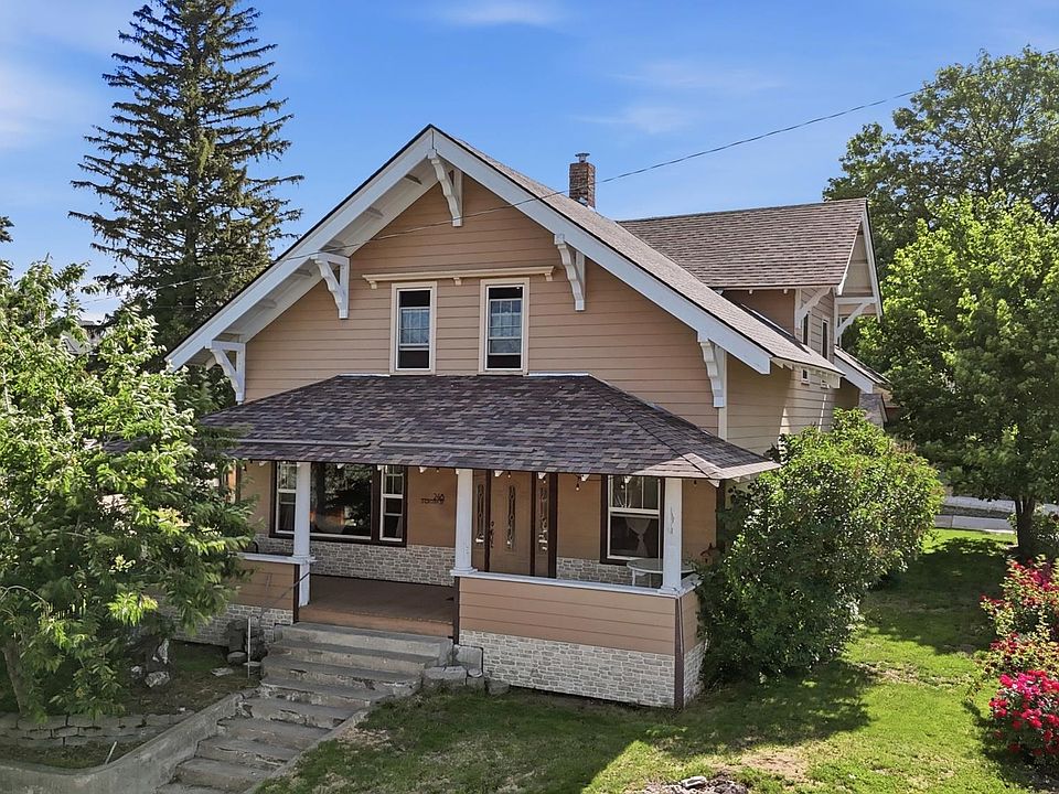 248 S Crosby St in Tekoa, Washington